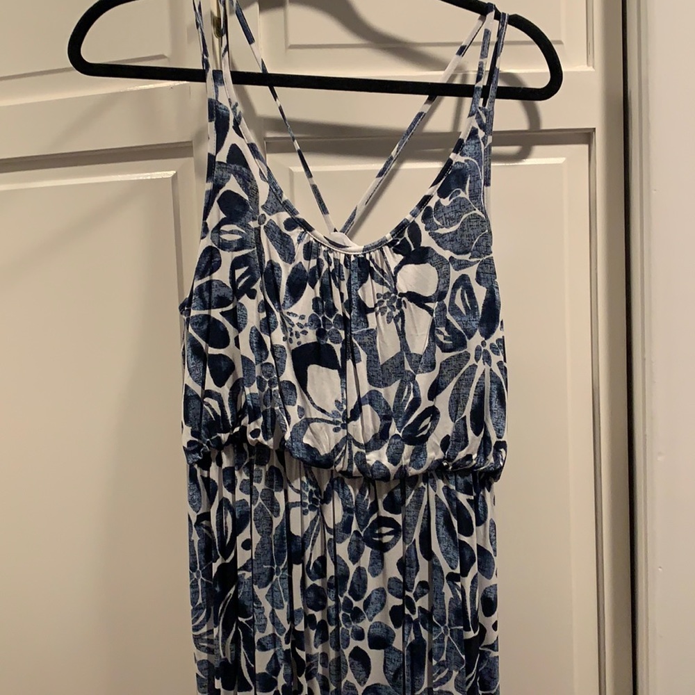 Adorable loft maxi dress